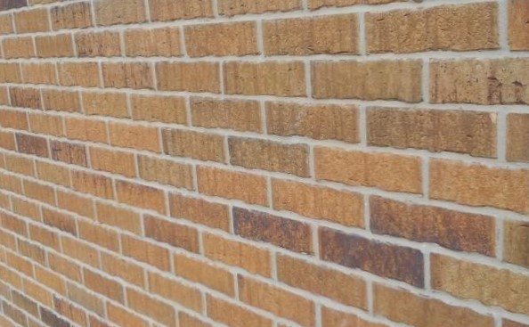 Кирпич клинкерный облицовочный пустотелый Feldhaus Klinker K665WDF sintra sabioso binaro ручная формовка, 215*102*65 мм