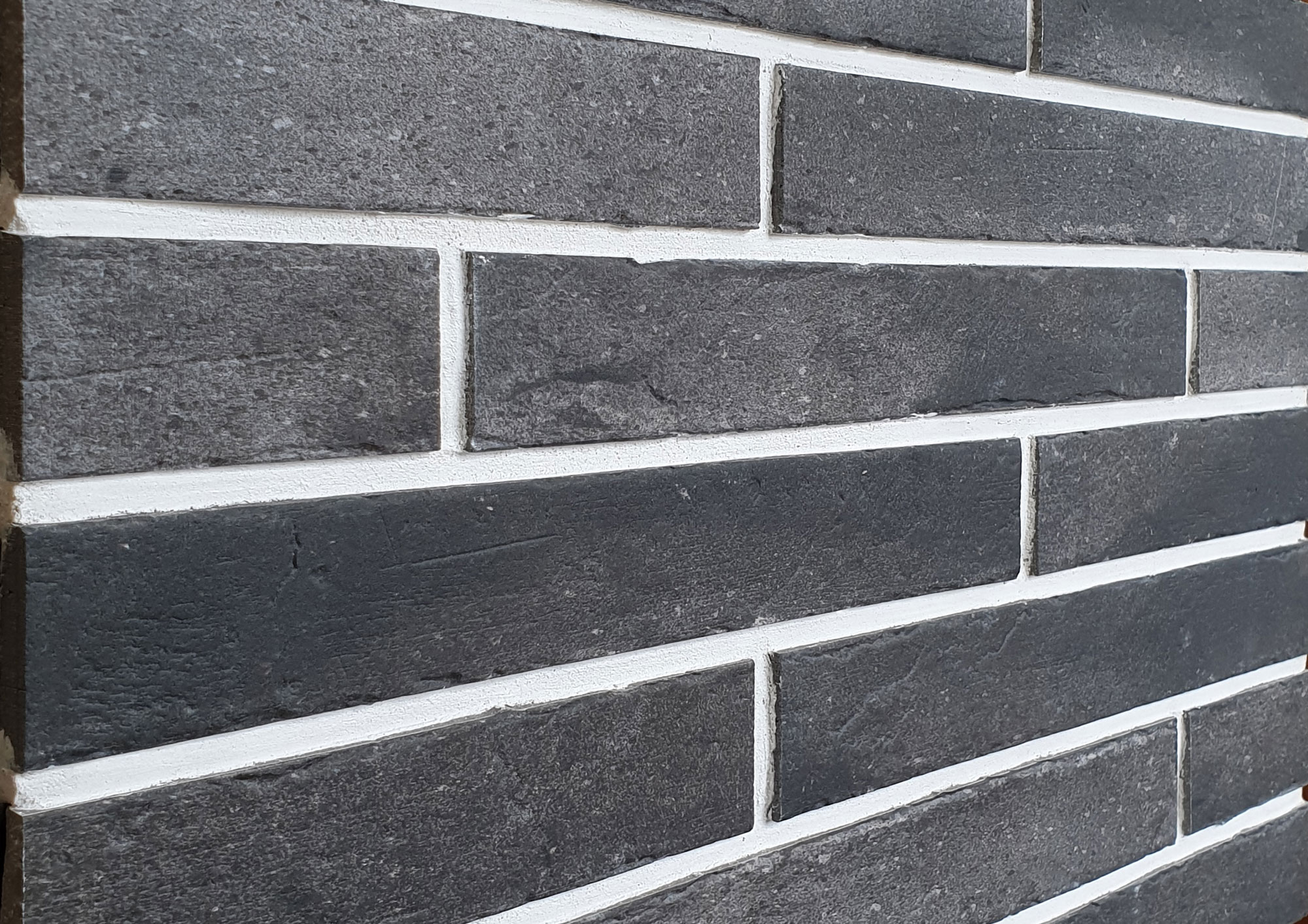 Плитка фасадная клинкерная Interbau Brickloft INT576 Anthrazit, 360*52*10 мм